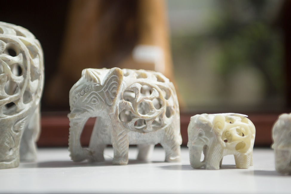 MEDIUM HAND CARVED SOAPSTONE ELEPHANT - Image 2