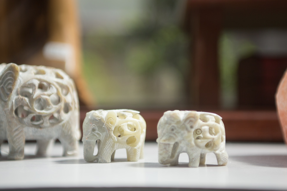 SMALL HAND CARVED SOAPSTONE ELEPHANT - Image 2
